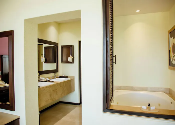 Penthouse Two Bedroom - Club Casa Dorada At Medano Apartment *